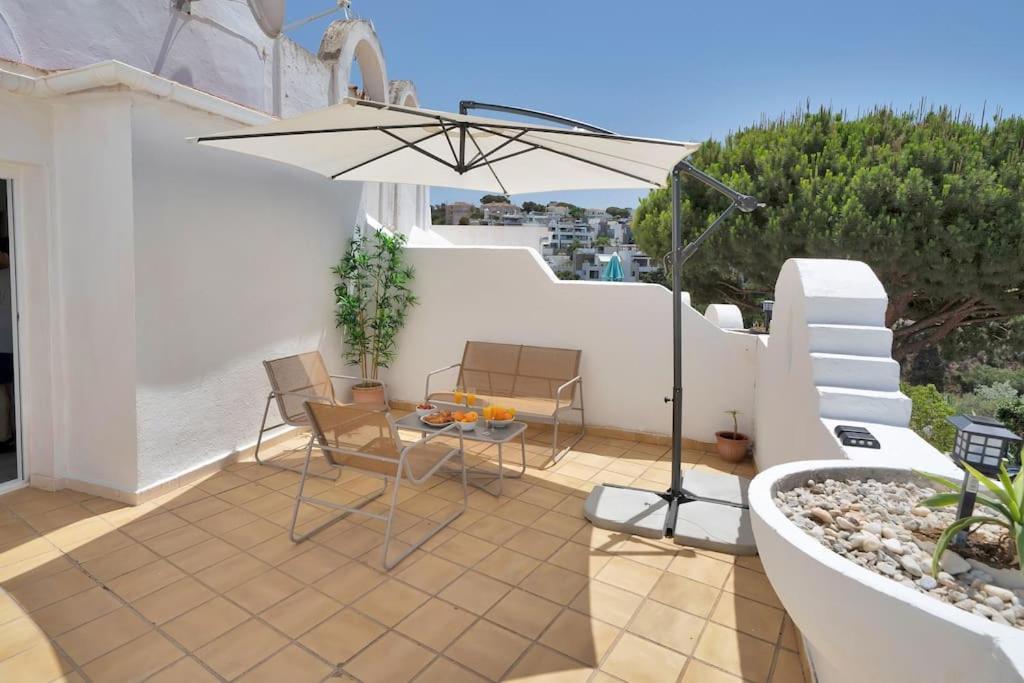 Adosado Con Solarium, Bbq Y Piscina En Las Chapas - Jade 213 * Marbellac